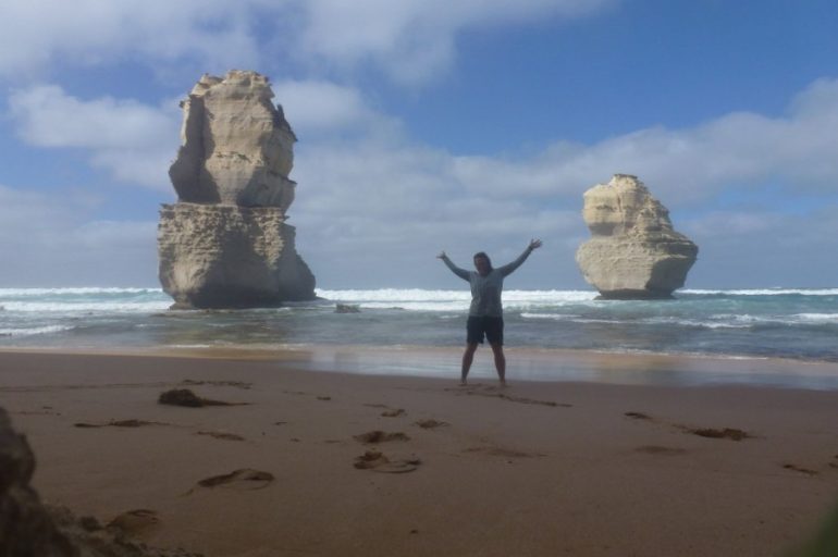 Am Strand nahe den 12 Aposteln in Australien