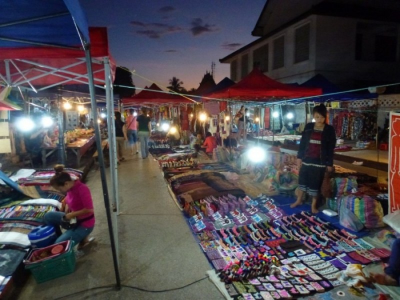 Nachtmarkt Luang Prabang, Laos
